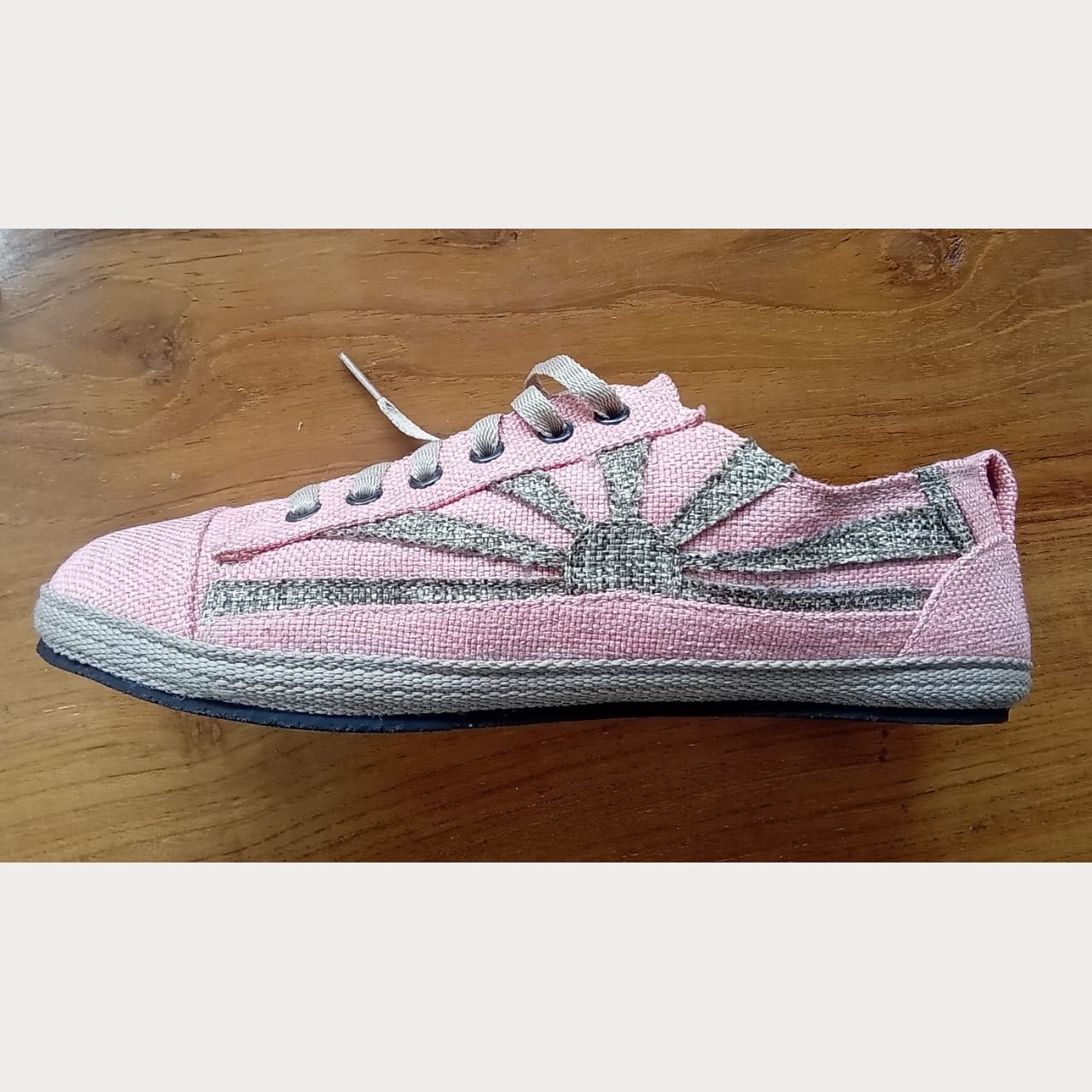 Sepatu Kets Rami